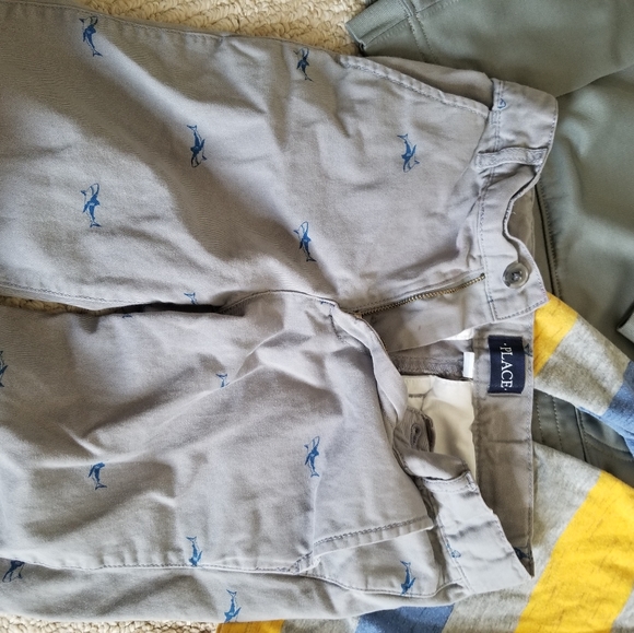 4 pieces of boy clothing - Picture 4 of 5